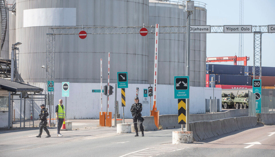 Direktør i Næringslivets sikkerhetsorganisasjon, Knut Oscar Gilje, oppfordrer virksomheter til mer årvåkenhet og færre «hull i gjerdet». I praksis kan det være gjerder eller stengsler rundt virksomheten og å registre alle besøkende inn og ut av området. Bildet er fra en øvelse ved Sjursøya i Oslo.